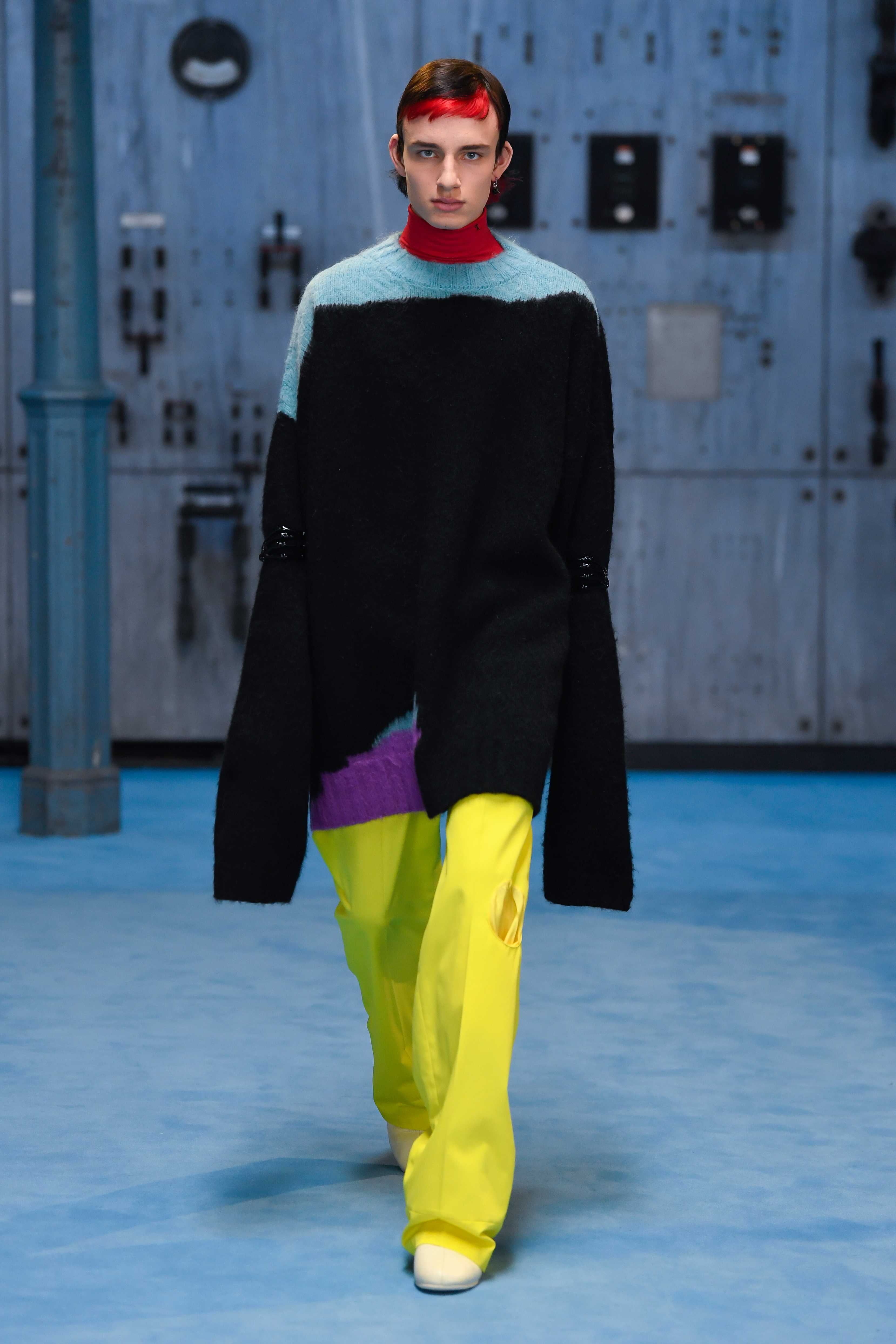 AW2122 LOOK 42