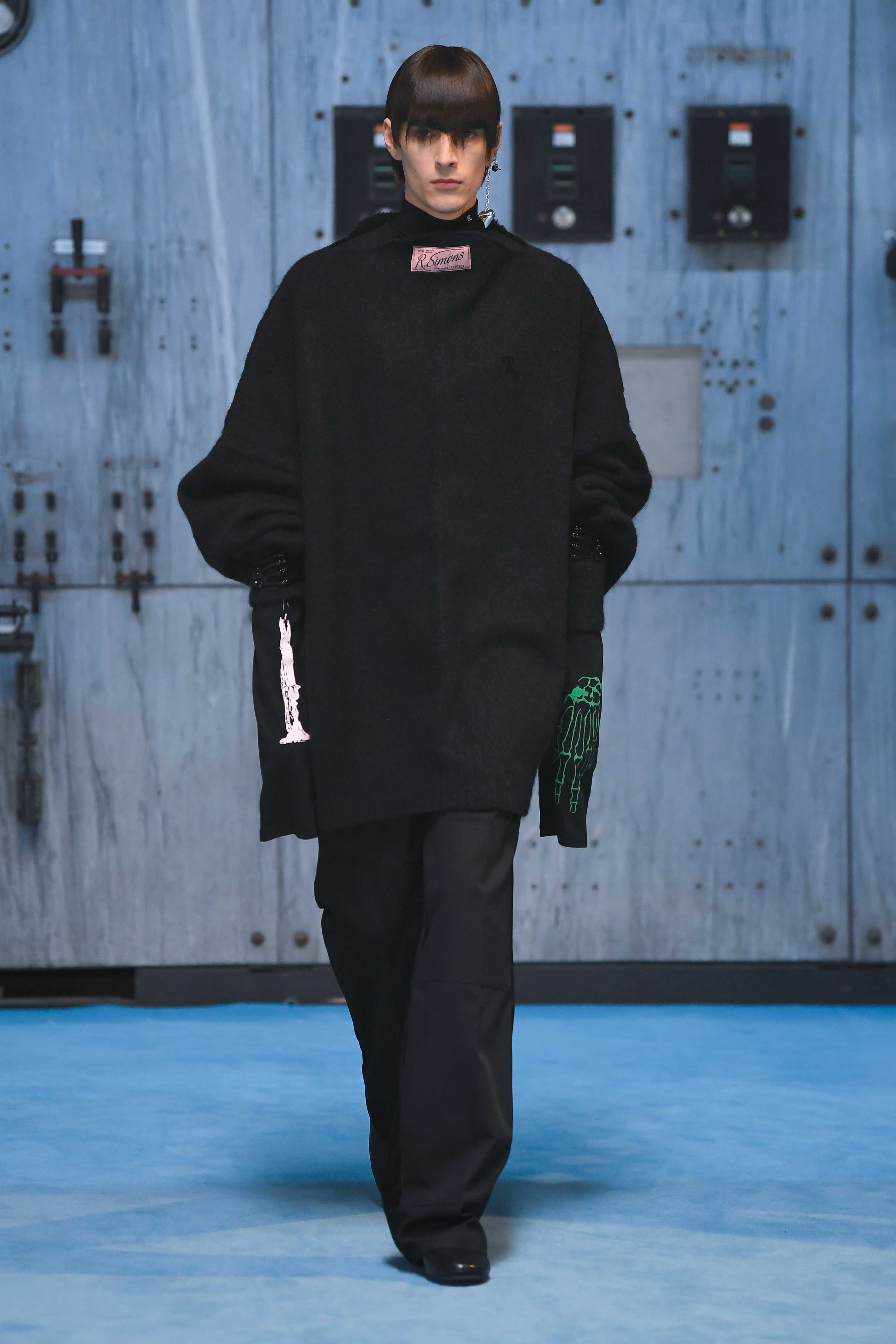AW2122 LOOK 14